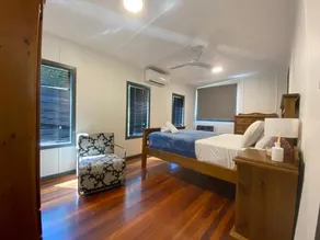 Modern Quiet 3-bedroom Holiday Home, Nelly Bay - Image 3