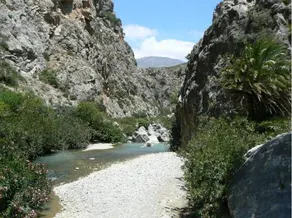 Gasparakis Villas & Bungalows - Image 4