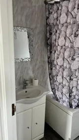 Lovely 3-bed Cosy House in Greater Manchester - Image 5