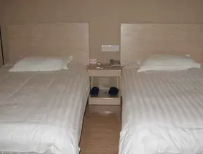 Super 8 Hotel (Zhenjiang Dingmao Bridge Road) - Image 3