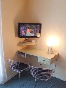 Revotel - Image 4