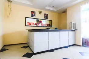 OYO 1025 Hotel Intan - Image 5