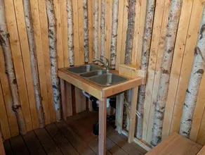 Sven's Basecamp Hostel - Image 3