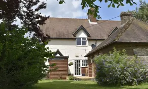 Flossie's B&B - Image 3
