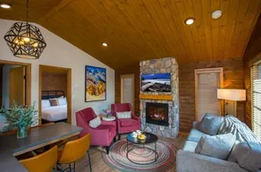 Bear Hill Lodge - Image 5