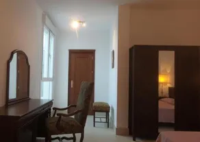 Holiday Home Real Suites 31 - Image 2