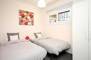 Ciudad De Elda Deluxe Apartment - Image 4