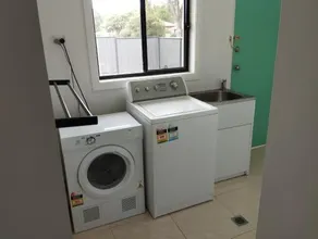 Ascot Gardens Serviced Apartments - Image 5