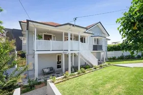 Evandale 1920 s Historic Stunning and Modern home with amazing City views - Image 4