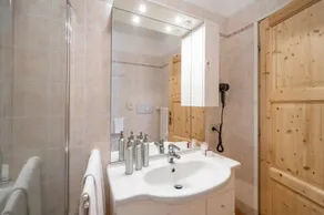 Wellness Hotel Savoy - Image 4