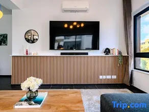 Espectacular apartamento vacacional | Cerca Ledra Street | Vistas a la montaña - Image 2