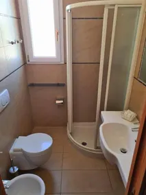 Hotel Camelia - Image 5