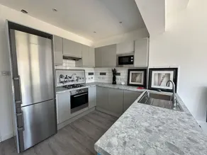 Three Double Rooms in Spacious Home - Image 5