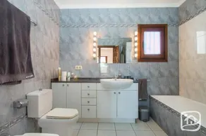 Abahana Villas Green Views - Image 3