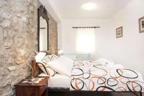 Villa Cetina - Image 2