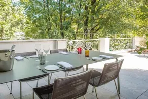 Casa Bianca Apartments - Image 5