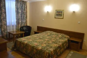 Hotel Drama - Image 3