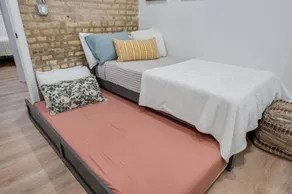Logan Square Luxury Villa 3 Beds 3 Baths - Image 4
