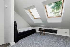 Amber Diamond 3 Level Townhouse - Image 5