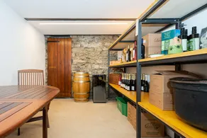 Luxury 2 in Como With 2 Bedrooms and 2 Bathrooms - Image 2