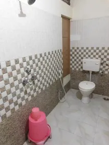 Shri Gita Hotel - Image 5