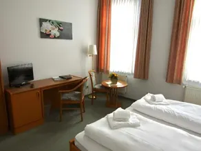 Rathaus-Hotel - Image 4