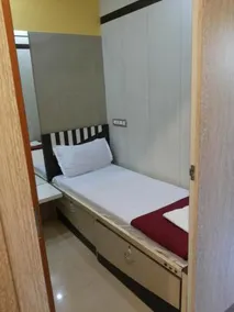 Apollo Guest House - Image 2