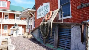 Harbor Haus Inn & Suites - Image 3