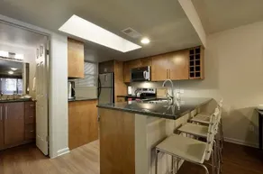 The Norwalk by Lodgewell - West Austin Three's Company Vibes - Image 5