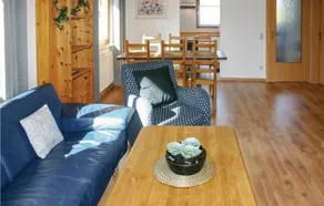 Four Bedroom Holiday Home in Kirchheim - Image 4