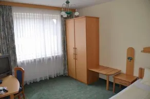 Hotel Garni - Image 3