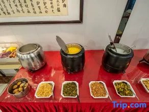 Junyue Hotel - Image 4