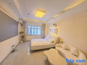 Meet Theme Hotel Apartment - Image 2