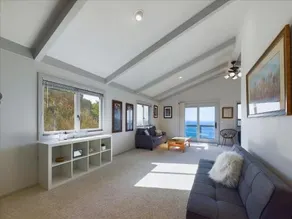 Trinidad Vacation Rental Sleeps 4 - Image 2