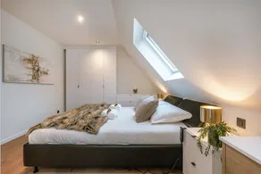 Huswell Luxurious apartment with parking - Image 2
