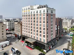Great Wall Hotel - Image 4