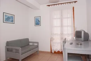 Architect's Apartments - Image 5
