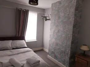 Comfortable 4 bed House in Hucknall Nottingham - Image 5