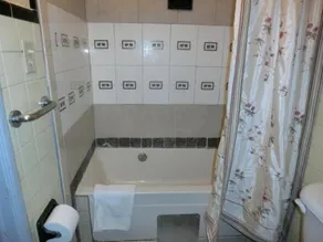 The Garden Villas Hotel - Image 5