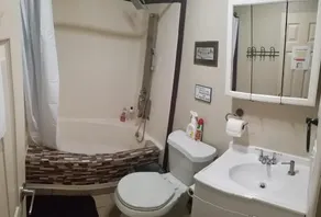 Private Room in a House - Image 3