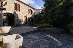 Guesthouse Karahalios - Image 2