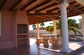 Villa Flo Very Large Cheerful Villa with Private Pool And Garden - Image 3