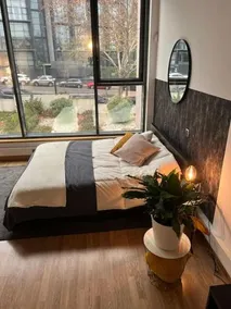 Beautiful Bright Loft - Image 2