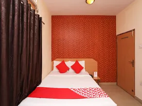 OYO 24149 Flagship Kamala Inn VIP Road - Image 4