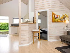 Spacious Holiday Home in Juelsminde Jutland With Garden - Image 5