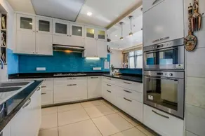 Hostie Aadhya 3 BR Luxury Condo - Image 3