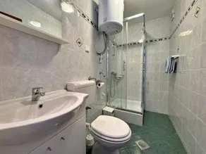 Apartments Zlatica - Image 4