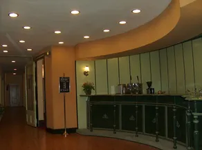 Hotel Madrid - Image 1