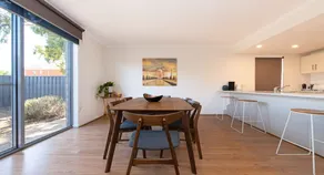 Unwind Adelaide City Condo - Image 5