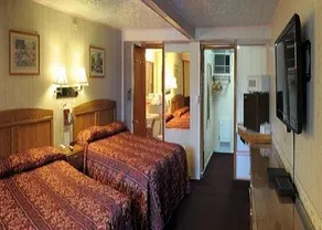 A1 Economy Inn - Image 5